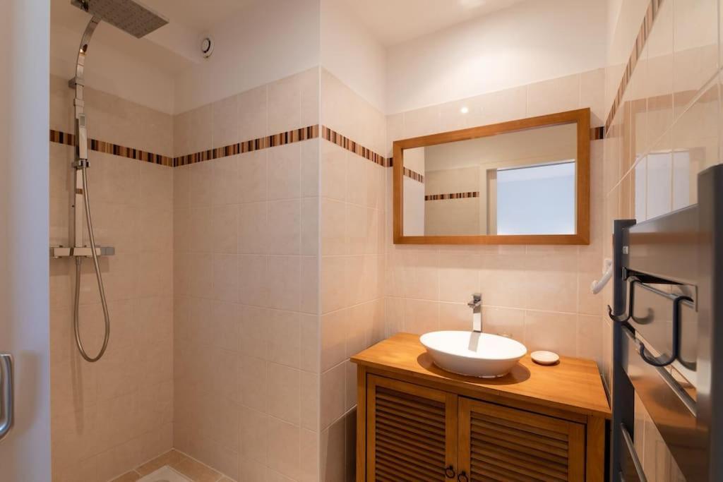 Ravissante Maison 3* Avec Jacuzzi Proche Lac Бискаррос Экстерьер фото
